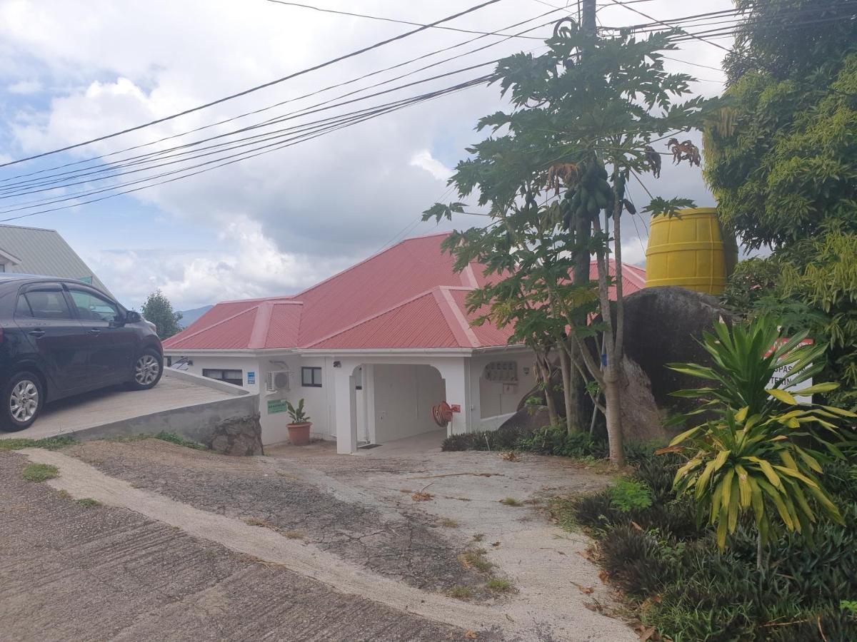 Mountain Apartments Anse Etoile 外观 照片